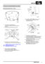 Page 26MOTOR
ÜBERHOLUNG1
NOCKENWELLENANTRIEBSRIEMEN UND SPANNER
Nockenwellenantriebsriemen - Ausbau
1.5 Schrauben zur Befestigung der
Nockenwellenantriebsriemenabdeckung oben
entfernen.
2.Nockenwellenriemenabdeckung entfernen.
3.Kurbelwelle im Uhrzeigersinn drehen, bis die
Einstellmarken 90 vor OT stehen (siehe Abbildung)
VORSICHT: Nicht versuchen, den Motor an den
Nockenwellenrädern oder
Befestigungsschrauben zu drehen.
4.NockenwellensperreLRT-12-060an
Nockenwellenantriebsräder montieren.
5.Mutter an...