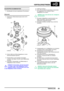 Page 48VERTEILERGETRIEBE
ÜBERHOLUNG25
BAUGRUPPEN ZUSAMMENSETZEN
1.Alle Bauteile mit einem empfohlenen Öl schmieren.
Differential
1.Gewinde der Differentialschrauben leicht mit Öl
schmieren.
2.Hintere Hälfte des Differentialgehäuses in einen
Schonschraubstock spannen.
3.Planetenräder an ihre jeweiligen Querwellen
montieren, alle Räder mit einer neuen Wölbscheibe
versehen.
4.Querwellen, Planetenräder und Wölbscheiben in
Halbgehäuse hinten montieren.
VORSICHT: Sicherstellen, daß die Querwellen
in richtiger Lage in...