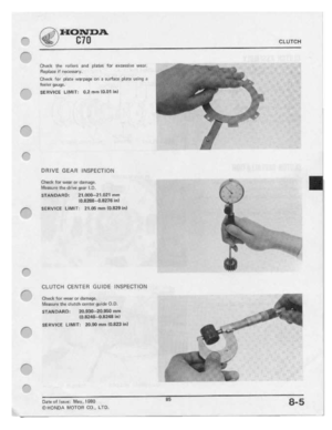 Page 87 
‘T

BTU
 CLUTCH

Ir“
 l—

Ch-rerti.
 the
[r.'|II|:|5
 and
plates
 for
exuassiuu
 w|1ur-

Hanlam
 if
nacau-arv.

Elruck
 fun
-plate
 warpage
 on
a
surfanu
 plutu
using
 a

f~.:r:~Iur
 pug!-

,/'_
 SERVICE
 LIMIT:
ﬂ.2mmiD.D1inI

JF-
 .|"""“
 DFIIVE
 GEAR
INSPECTIUN

.-L.

'Bhar.:lr
 for
waar
 nr
damage.

Mtriﬁule
 the
rﬁiwe
 gur
|,D,

QTANDAHD:
 2-.“l.0ﬂ0—21.Dﬂ1
mm

tunes-o.n2tﬂ
 ml

P
 SERVICE
 LIMIT!
21.5
nun
IDJZE
 lrll

CLUTCH
 CENTER
GUIDE
INSPECTION

rihﬂﬂk
 ill!’
WEI!‘...