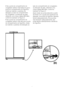 Page 11PT11
• Se a porta do compartimento do 
congelador estiver mais baixa do que a 
porta do compartimento do frigorífico, 
nivele-as rodando o parafuso de 
elevação ao lado do compartimento 
do congelador, na direcção da seta, 
utilizando uma chave-inglesa M6 Allen, 
conforme ilustrado na Figura D.
• Se a porta do compartimento do 
congelador estiver mais alta que a porta 
do compartimento do frigorífico, nivele-
as rodando o parafuso de elevação ao lado do compartimento do congelador, 
na direcção da seta,...