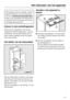 Page 43Alle stappen bij de montage worden
gedemonstreerd met een apparaat
met eenrechtsscharnierende deur.
Hebt u een apparaat met linksschar
-
nierende deur, houd daar dan bij de
montage rekening mee.
Inbouw in een scheidingswand
Wanneer het apparaat in een schei
-
dingswand wordt ingebouwd, moet de
achterkant van de inbouwkast op de
plek worden afgedekt waar het appa
-
raat moet komen.
Het stellen van de inbouwkast
Stel de inbouwkast voordat u het appa-
raat inbouwt heel precies met een wa-
terpas. De hoeken...