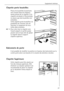Page 27Equipement intérieur
818 33 48-01/327
Clayette porte bouteilles 
Placez les bouteilles (ouvertures 
vers l’avant) dans les emplace-
ments prévus de la clayette. Si la 
clayette est placée à l’horizontale, 
ne placez que des bouteilles non 
entamées. 
Cette clayette porte bouteilles a la 
possibilité de s’incliner afin de 
favoriser le rangement de bou-
teilles déjà entamées.
0 1.Pour cela, tirez la clayette vers 
l’avant jusqu’à ce qu’elle puisse 
pivoter vers le haut afin de glisser 
la clayette dans le...