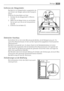 Page 69Entfernen der Ablagenhalter
Das Gerät ist mit Ablagenhaltern ausgestattet, die
zum Sichern der Ablagen während des Transports
dienen.
Entfernen Sie diese Halter wie folgt:
1. Schieben Sie die Ablagenhalter in Pfeilrich-
tung (A).
2. Heben Sie die Ablage hinten an und drücken
Sie sie nach vorn, bis sie sich herausnehmen
lässt (B).
3. Entfernen Sie die Halter (C).
Elektrischer Anschluss
Kontrollieren Sie vor der ersten Benutzung des Gerätes, ob die Netzspannung und -fre-
quenz Ihres Hausanschlusses mit den...