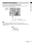 Page 26747ES
Procedimientos iniciales
Para conectar el adaptador DIGITAL MEDIA PORT
Puede disfrutar del sonido y la imagen de un componente conectado al altavoz potenciador de graves 
mediante el adaptador DIGITAL MEDIA PORT.
 No conecte ni desconecte el adaptador DIGITAL MEDIA PORT con el sistema encendido.
 Al conectar el adaptador DIGITAL MEDIA PORT, asegúrese de que el conector está insertado con la flecha 
apuntando hacia la flecha de la toma DMPORT. Para desconectar el adaptador DIGITAL MEDIA PORT,...